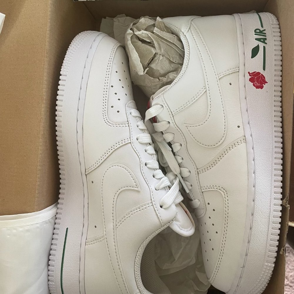 White Nike Air Force 1 Low '07 LX Women's with Red Rose GORGEOUS!